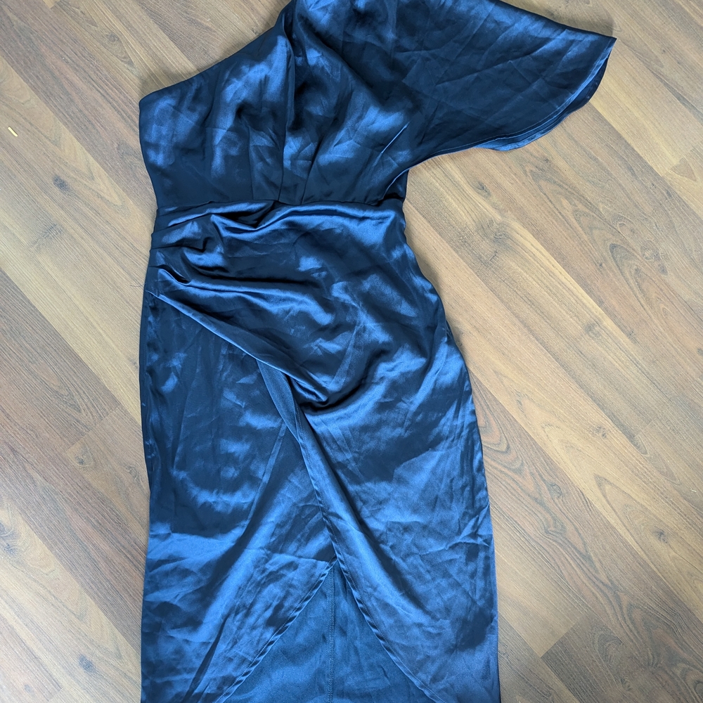 NWOT Elegant Navy Blue One-Shoulder Party Dress